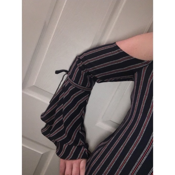 Michael Kors Cold-Shoulder Flare-Sleeve Blouse NWT - Picture 7 of 8